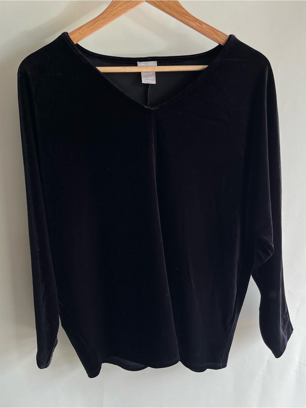 Chico’s Travelers Velvet Shirt Sz 1 Med 8/10 Black EUC V-neck EUC